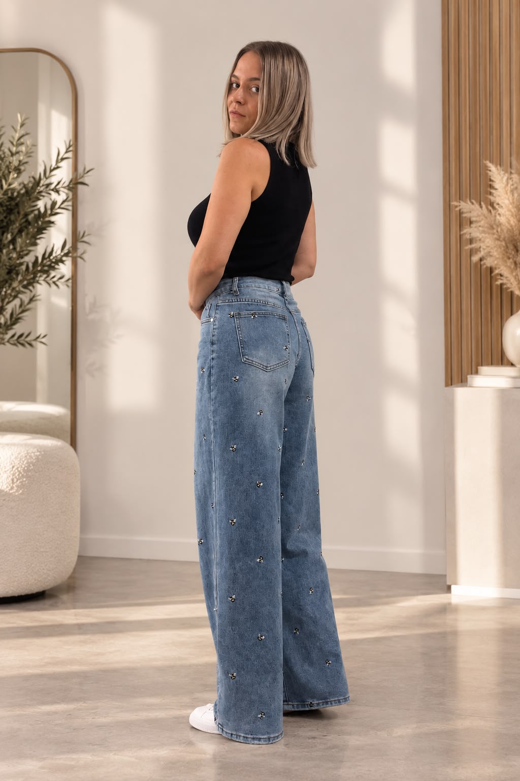 Blugi wide-leg cu talie înaltă și broderie