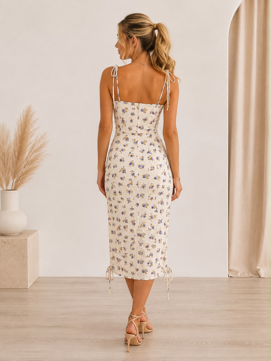 Rochie Albă cu Floricele — Lungime Reglabilă