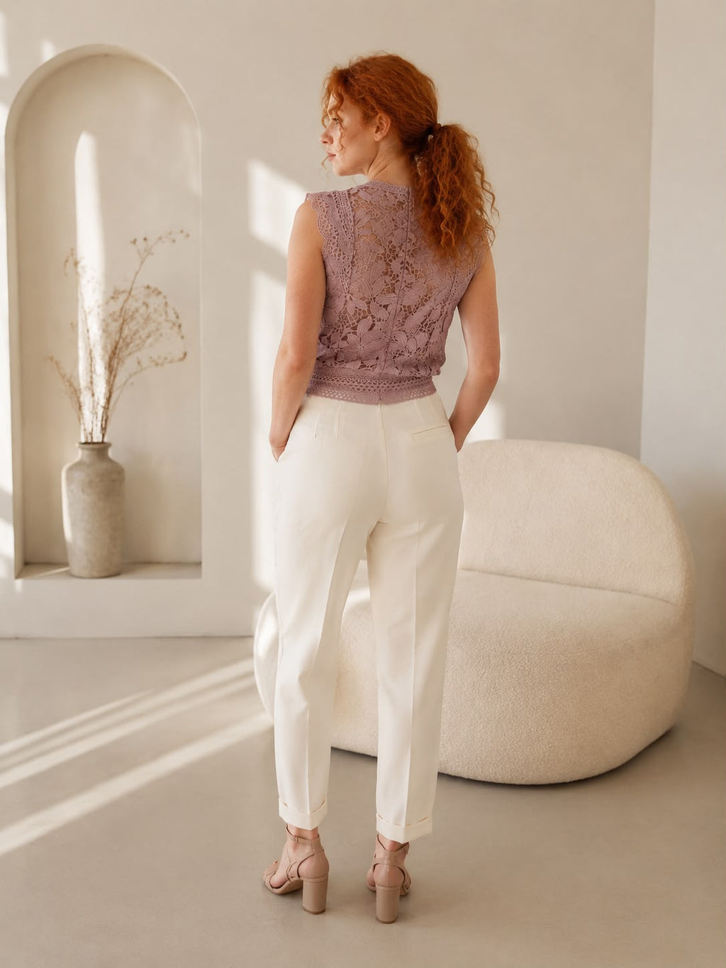 Pantaloni Eleganți Albi